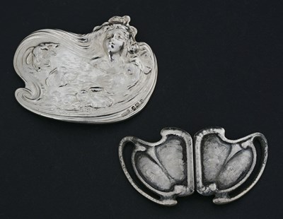 Lot 319 - An Edwardian Arts & Crafts silver buckle, by...