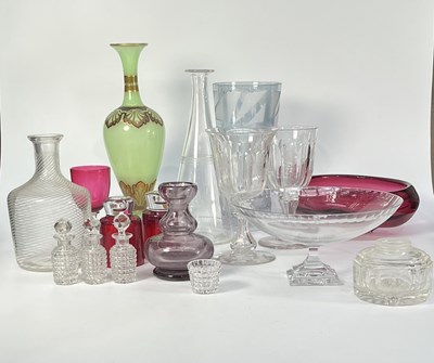 Lot 62 - A collection of glass including Swedish...
