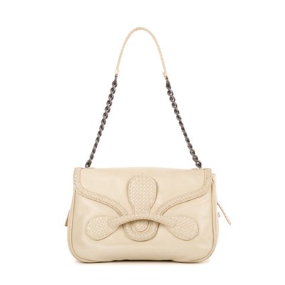 Lot 250 - Bottega Veneta, a Rialto handbag, crafted from...