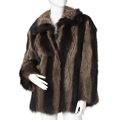 Lot 454 - A raccoon fur jacket.