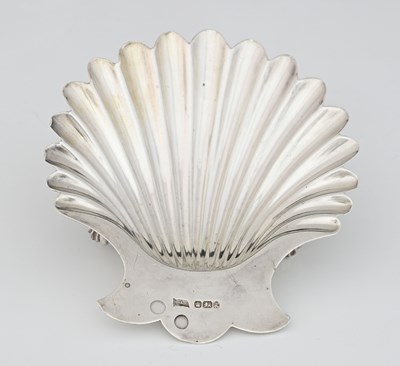 Lot 342 - A Victorian silver shell-shaped butter dish,...