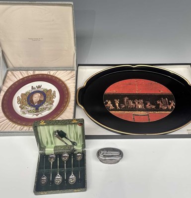 Lot 204 - A Spode commemorative Churchill plate, 26.5cm...