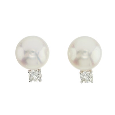 Lot 103 - Tiffany & Co., a pair of 18ct gold cultured pearl and brilliant-cut diamond stud earrings