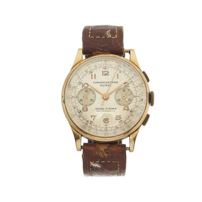 Lot 222 - Chronographe Suisse, a yellow metal chronograph wrist watch