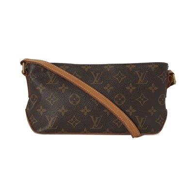 Lot 356 - Louis Vuitton, a monogram Trotteur handbag.