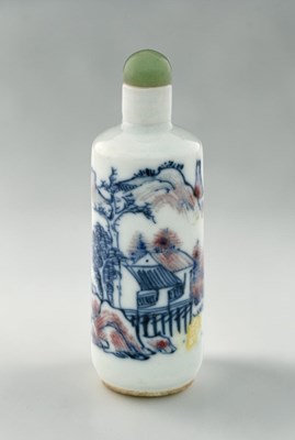 Lot 105 - A Chinese copper red, blue and white snuff...