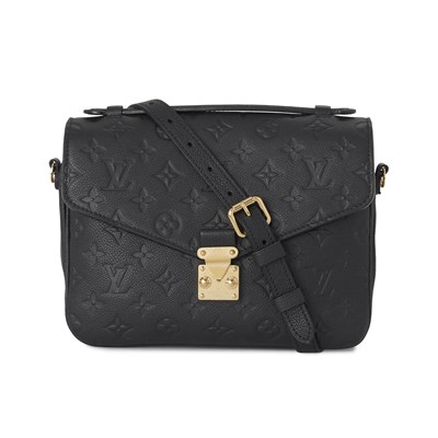 Lot 366 - Louis Vuitton, a Pochette Metis handbag.