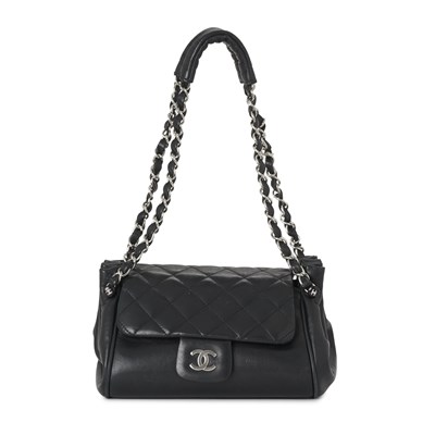 Lot 266 - Chanel, an Accordion Flap shoulder bag.