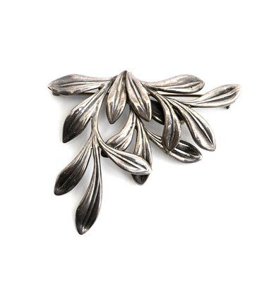 Lot 561 - A Bernard Instone silver brooch, cast as a...