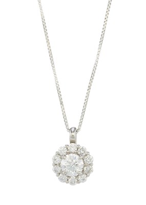 Lot 38 - A brilliant-cut diamond cluster pendant necklace