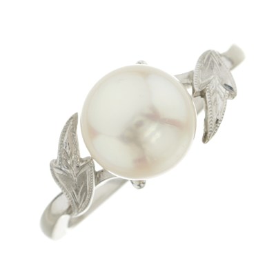 Lot 109 - Mikimoto, a cultured pearl single-stone ring