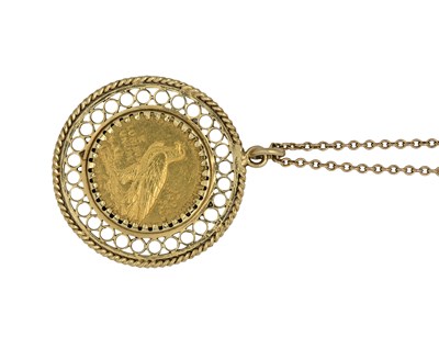 Lot 485 - A five dollar Liberty 1913 coin pendant and chain