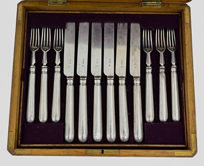 Lot 217 - A George V cased dessert service, by 'HH',...