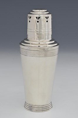 Lot 9 - Keith Murray for Mappin and Webb, an Art Deco...
