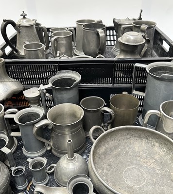 Lot 31 - A collection of 20th century pewter ware to...