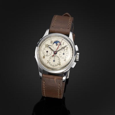 Lot 220 - Universal Genève, a stainless steel Tri-Compax wrist watch