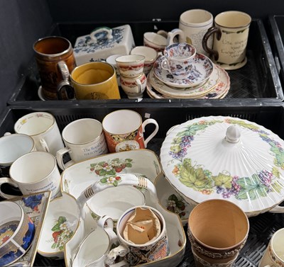 Lot 8 - A collection of ceramics, to include: a...