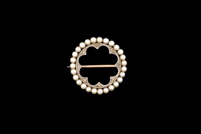 Lot 377 - An early 20th century 15ct gold and platinum seed pearl and rose-cut diamond brooch