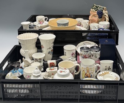 Lot 10 - A collection of mostly British porcelain, to...