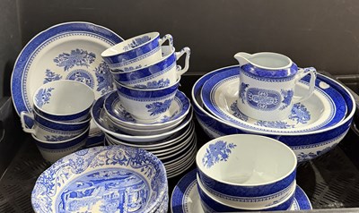 Lot 4 - Spode 'Fitzhugh' blue and white part tea...