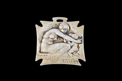 Lot 549 - Rene Lalique, a gilt metal pendant medallion,...