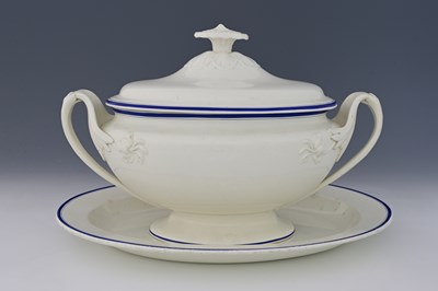 Lot 656 - Wedgwood, a Queens Ware creamware soup tureen...