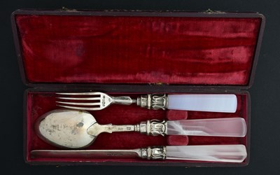 Lot 196 - A cased Victorian silver and agate Christening...