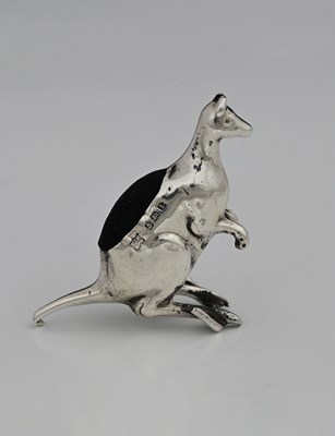 Lot 84 - An Edwardian novelty silver pin cushion, by W...