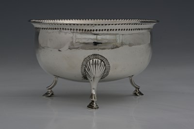 Lot 108 - Ireland, a George III Irish silver bowl, by...