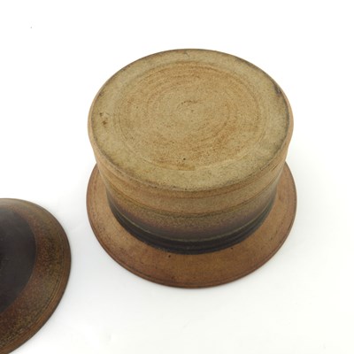 Lot 828 - Robin Welch, a studio pottery tureen and cover,...