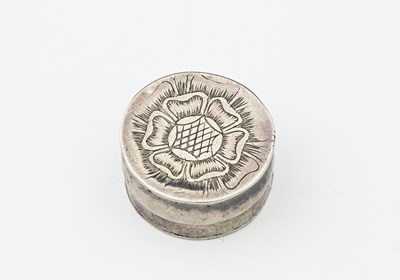 Lot 65 - A late seventeenth-century silver patch box,...