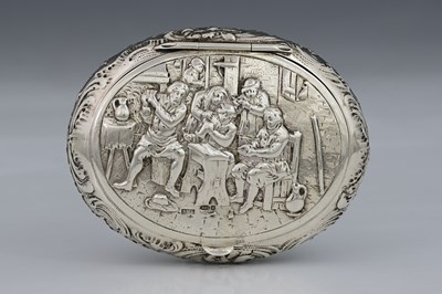 Lot 197 - A Continental silver box, marked '930' and...