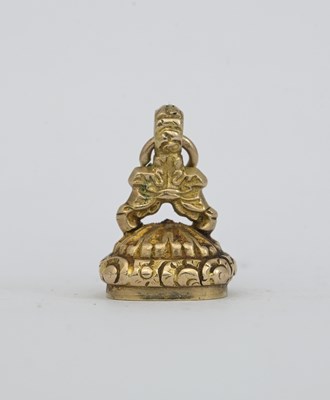 Lot 21 - A twentieth-century 9ct gold seal fob, struck...