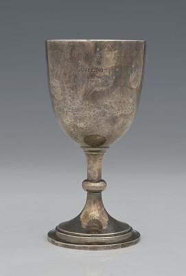 Lot 194 - A George V silver goblet, by Barker Brothers...