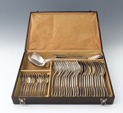 Lot 6 - France, a twentieth-century French cased...