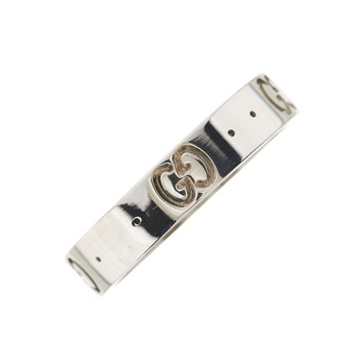 Lot 196 - Gucci, an Icon ring