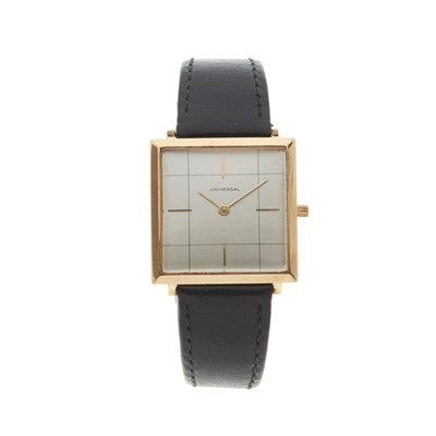 Lot 222 - Universal Geneve, an 18ct rose gold wrist watch