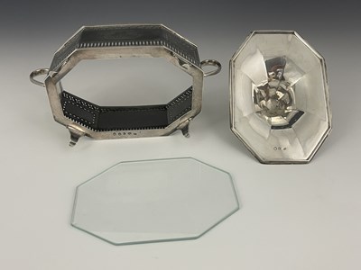 Lot 104 - A George III Neoclassical silver octagonal...