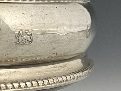 Lot 76 - A George V silver bowl, modelled in the George...