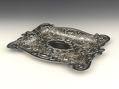 Lot 91 - An Edwardian Art Nouveau style silver tray, of...