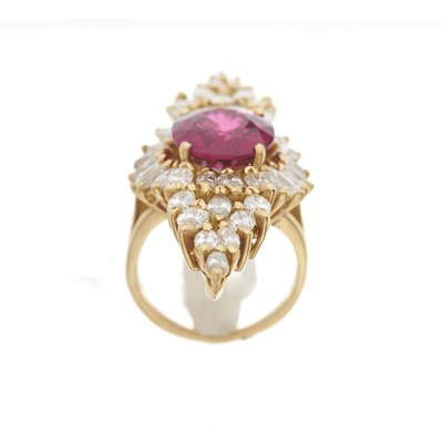 Lot 63 - An 18ct gold pink tourmaline and diamond cocktail dress ring
