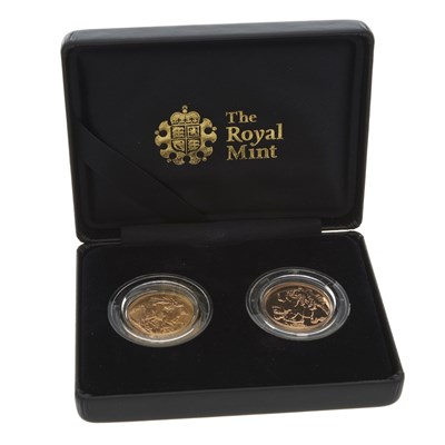 Lot 200 - A 1918 and 2018 gold full sovereign coin set