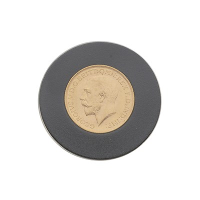 Lot 206 - George V, a 1916 gold full sovereign coin