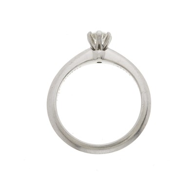 Lot 71 - Tiffany & Co., a platinum diamond single-stone ring, of 0.27ct