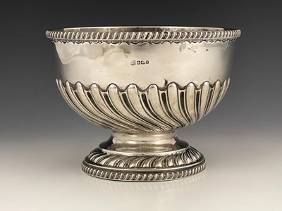 Lot 202 - A Victorian silver rose bowl, of oval form,...