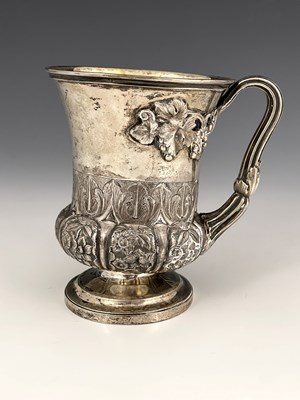 Lot 121 - An early Victorian silver mug, of campana form,...