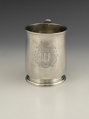 Lot 176 - A George II English provincial silver mug,...