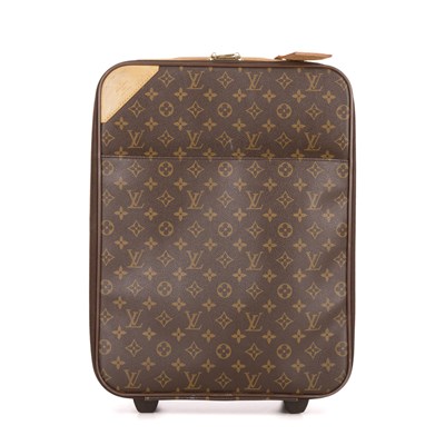 Lot 391 - Louis Vuitton, a monogram Pegase 45 rolling...