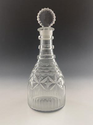 Lot 477 - An Anglo Irish cut glass decanter