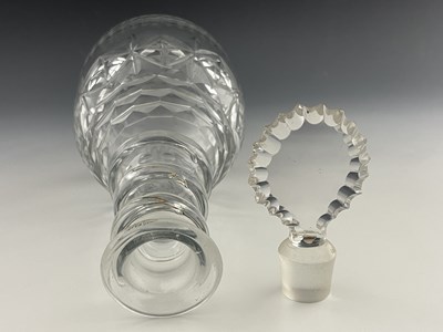 Lot 477 - An Anglo Irish cut glass decanter